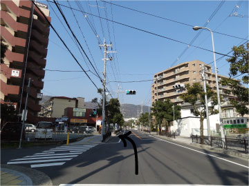 国道171号線水無瀬交差点より2つ目の信号です。 国道171号線水無瀬交差点より2つ目の信号です。